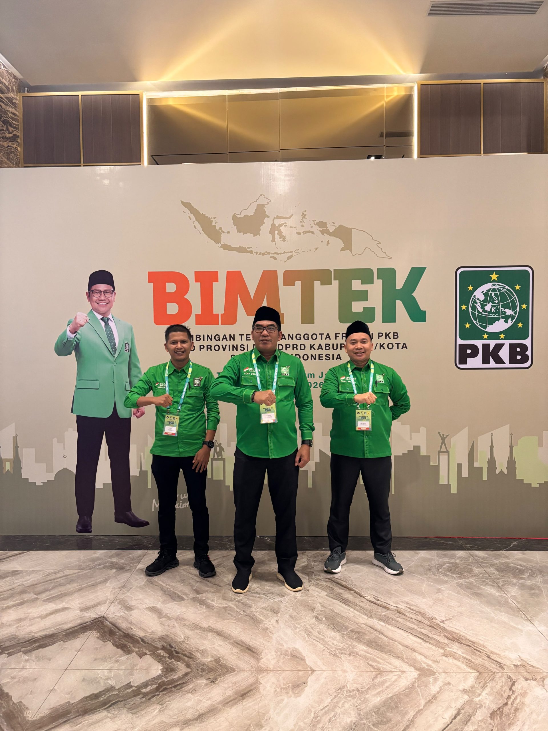 Ketua DPC PKB Lebak Acep Dimyati dan Sekretaris Rijal saat menghadiri pengukuhan.